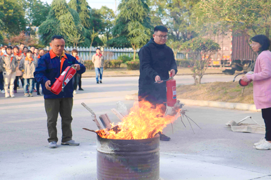 Firmaet gennemfører brandøvelser
